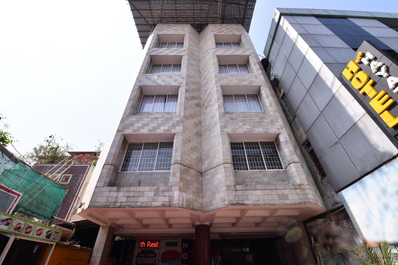 Oyo 11328 Hotel Chandrika Residency Kochi Exterior foto