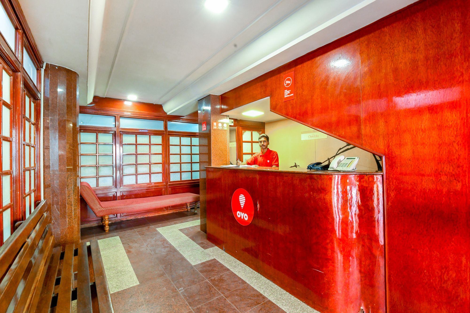 Oyo 11328 Hotel Chandrika Residency Kochi Exterior foto